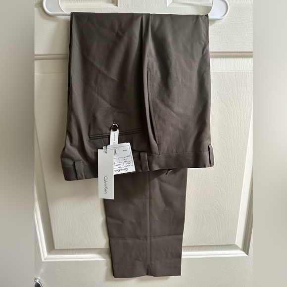 𝅺Calvin Klein Dress pant - Picture 2 of 7